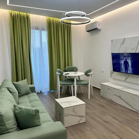 Apartment Seaside Escape 2 *